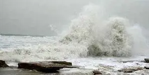 وزش باد شدید و امواج خروشان در خزر؛ هشدار نارنجی برای ۹ استان