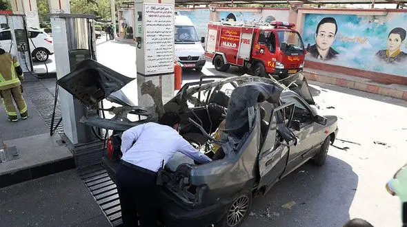 فیلم لحظه انفجار پراید در پمپ گاز / مرد مشهدی به هوا پرتاب شد