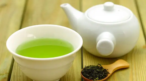 تاثیر چای سبز بر درمان کرونا