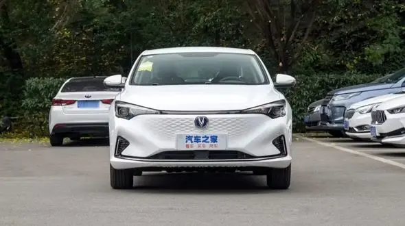 همه‌چیز درباره چانگان ایدو EV460 محصول جدید سایپا