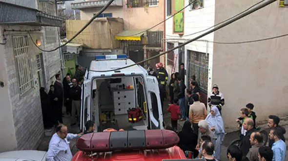 آتش سوزی پر سر و صدای یک خانه در رشت+عکس