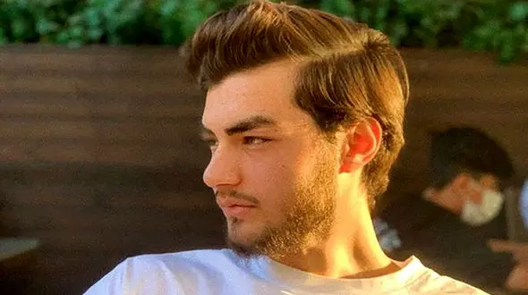 دزد باوجدان موتور سیکلت حمیدرضا روحی را پس داد/ وقتی شنیدم موتور مال کیست وجدانم به درد آمد + فیلم لحظه سرقت