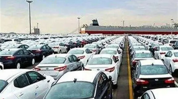 جلوگیری از ترخیص بیش از هزار خودرو در گمرک