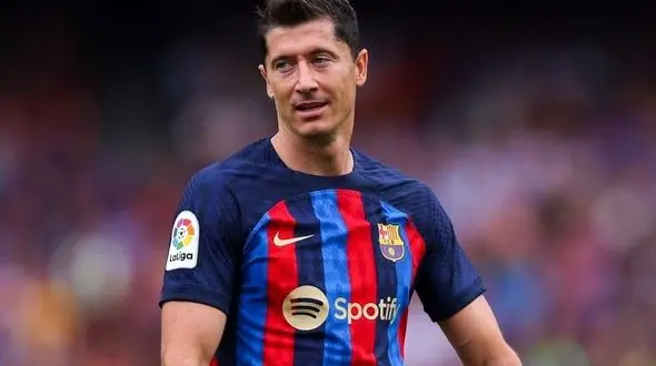 رسمی/ لواندوفسکی محروم شد