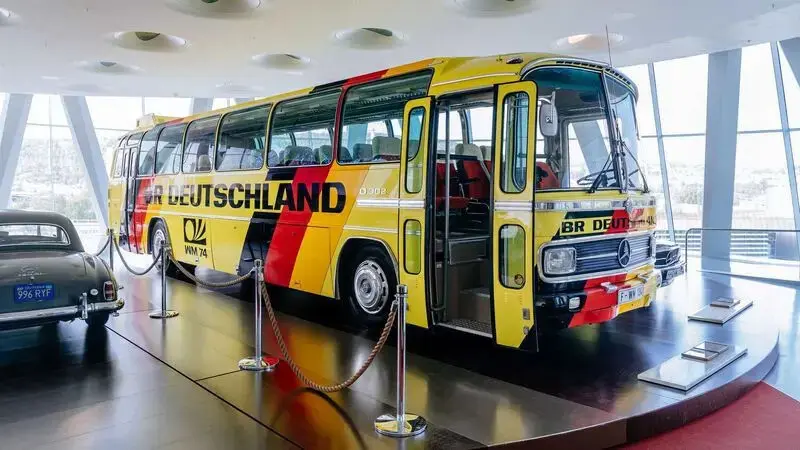 بنز O302