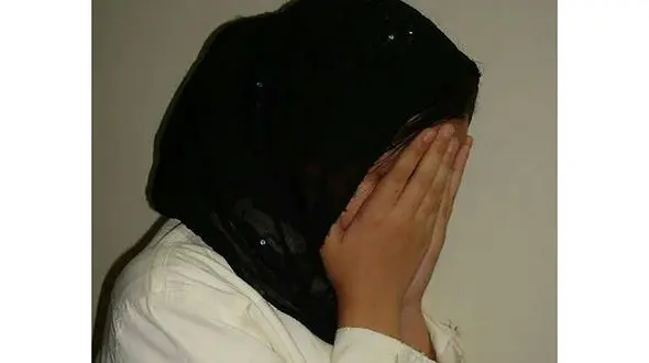 کمین این زن جیب بر در بی آر تی های تهران 