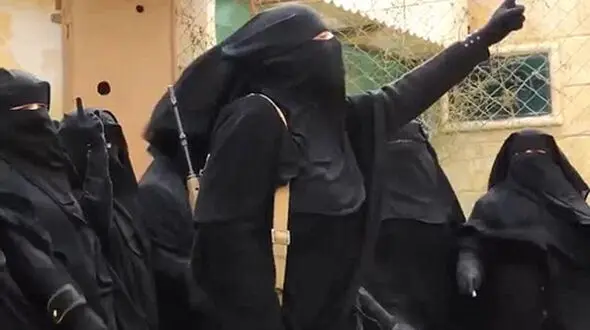 ادعای عجیب 2 زن داعشی درباره کرونا! / ما کرونا نمی گیریم!