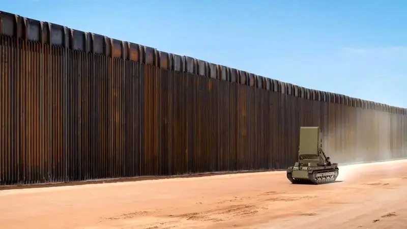 ۲. نیروی دریایی آمریکا نام ناو جنگی پرل هاربر را با زیردریایی هسته‌ای ۱۰٬۲۰۰ تنی زنده می‌کند