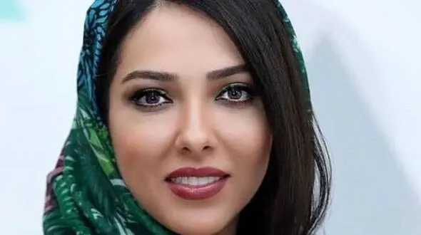 فیلم /  لیلا اوتادی : 16 سال است آواز می خوانم بطور حرفه ای با سبک های مختلف / امیدوارم روزی زنان ایران آواز بخوانند با هر  ... / معین هایده عالی اند و ...