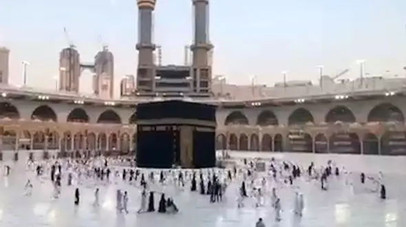 نخستین طواف خانه خدا پس از 7 ماه + فیلم