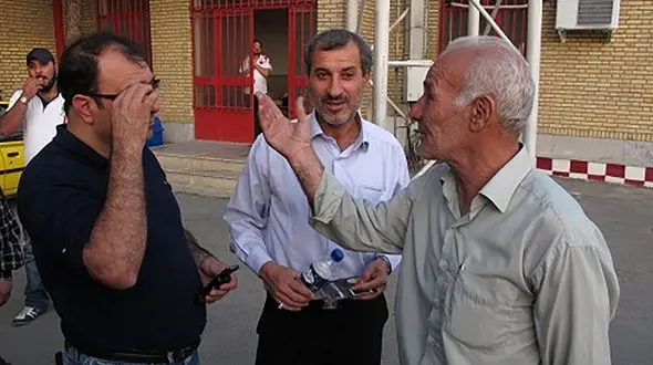 لیدر خاطره ساز ورزشگاه آزادی درگذشت / علی مانگا کیست ؟  + عکس