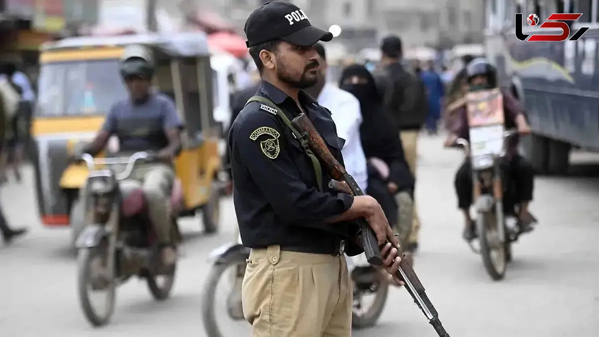 Suspected militants ambush police vehicle in northwest Pakistan and kill 5 officers