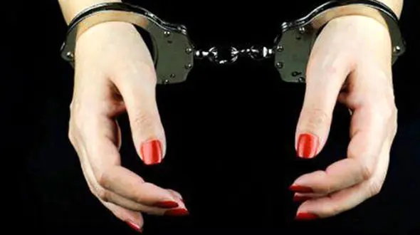 بازداشت زن اصفهانی به علت توهین به امام حسین (ع) + فیلم