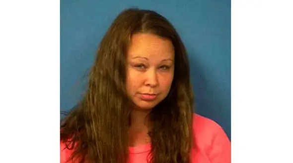 زنی که با 3 ببر زندگی می‌کند دستگیر شد/ این زن باغ وحش خانگی دارد +تصاویر 