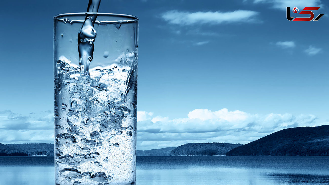 ارتباط نوشیدن آب گرم با معده خالی و کاهش وزن