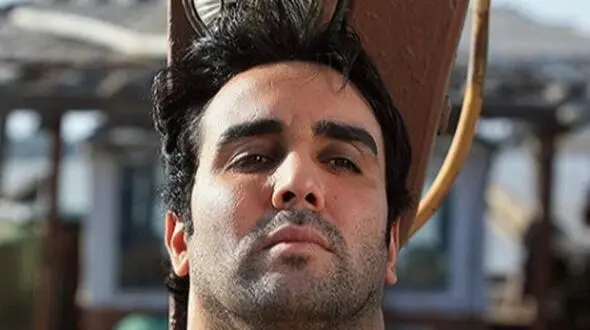 فیلم/ چیدمان رؤیایی خانه پوریا پورسرخ هوش از سرتان می‌برد/  از میز بیلیارد تا پرده‌های مجلل؛ زندگی در قصر یعنی این!