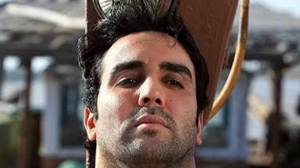 فیلم/ چیدمان رؤیایی خانه پوریا پورسرخ هوش از سرتان می‌برد/  از میز بیلیارد تا پرده‌های مجلل؛ زندگی در قصر یعنی این!