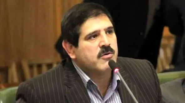  مغازه‌های عباس جدیدی را آتش زدند /  عیبی ندارد که آتش‌گرفته و همه چیز فدای تار موی مردم / سفره ها کوچک شده باید حل شود 