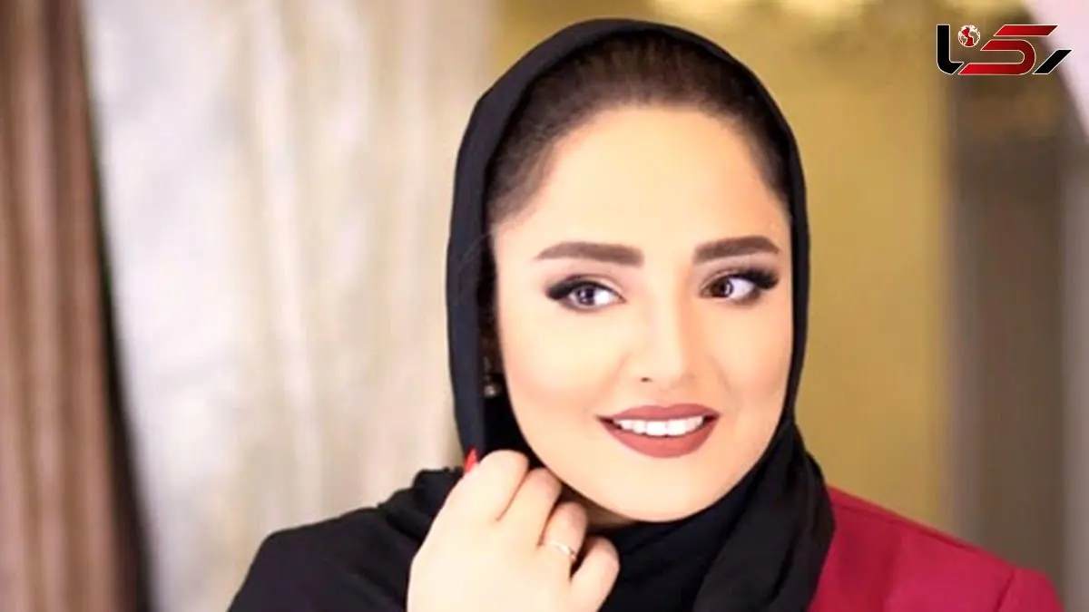 سلفی عاشقانه و زیبای علی اوجی و نرگس محمدی در راهروی خانه لوکسشان در ونک تهران/ الهی دلتون همیشه شاد باشه