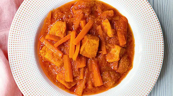خورش ایرانی هویج با مرغ و آلو + دستور تهیه