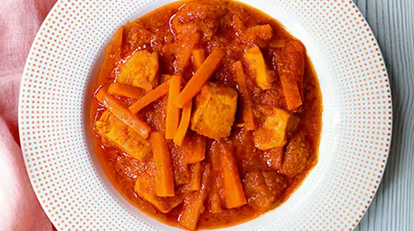 خورش ایرانی هویج با مرغ و آلو + دستور تهیه