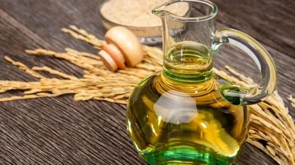 این روغن در زیبایی پوست معجزه می کند