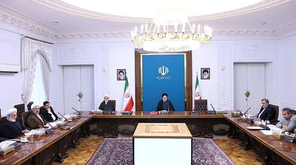 کاهش حقوق گمرکی تجهیزات و ملزومات پزشکی به یک درصد از ابتدای سال 1402/ تمدید مهلت تسلیم اظهارنامه‌های مالیاتی صاحبان مشاغل تا 10 تیر