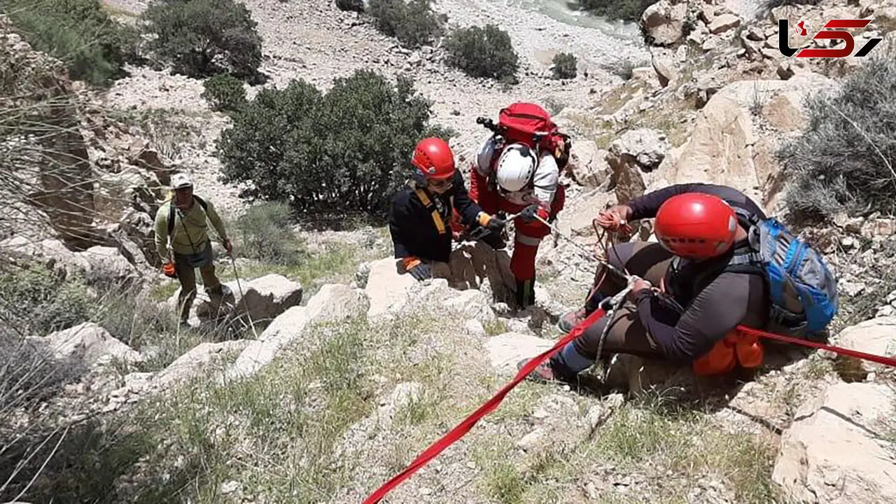 نجات جان جوان ۳۵ ساله در ارتفاعات شهرستان بدره 