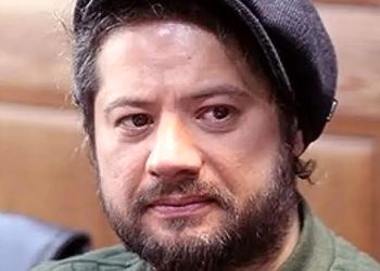 درگیری علی صادقی و همسرش در دفتر طلاق؛ من رو اسم مادرم حساسم... + فیلم