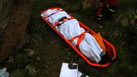 عکس جنازه مرد تهرانی / پرواز مرگبار پژو به دره
