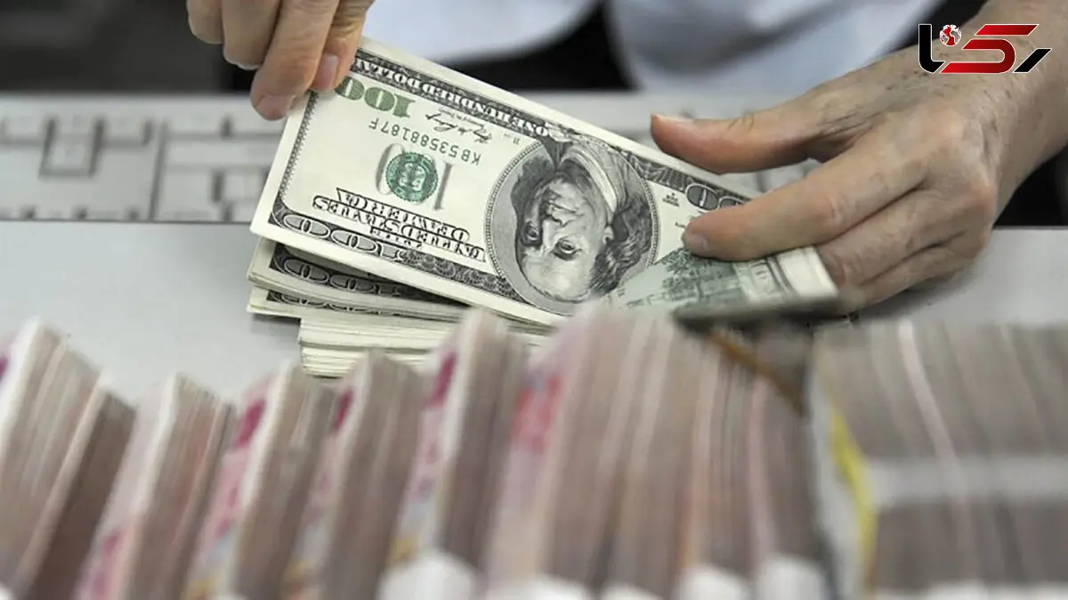 کاهش 3 هزار و 300 تومانی قیمت دلار