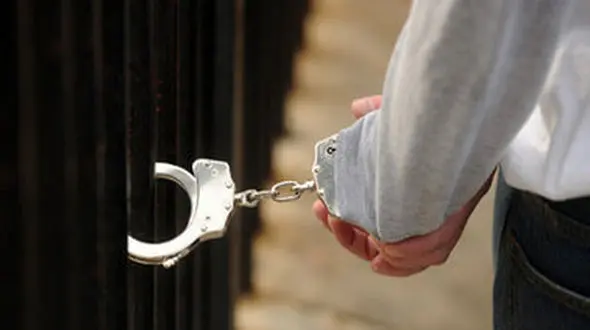 آبروی 3 دختر فیروزآبادی در شهر رفت / مرد پلید بازداشت شد