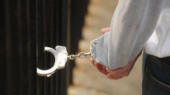 آبروی 3 دختر فیروزآبادی در شهر رفت / مرد پلید بازداشت شد