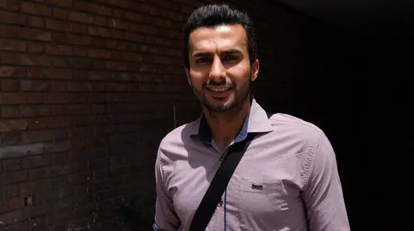 گزارشگر برنامه ۹۰ مجری فجر شد