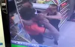 دو پسر 18 ساله با چاقوی آشپزخانه در سوپرمارکت به جان هم افتادند+ تصاویر