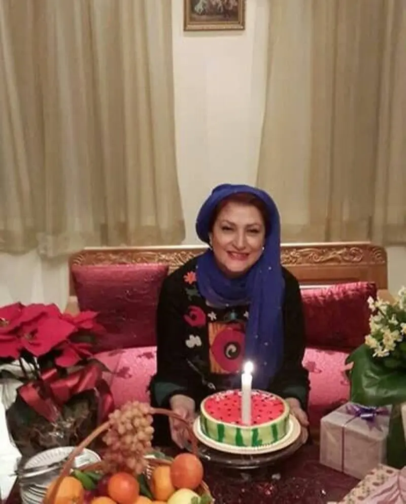 کیک یلدایی