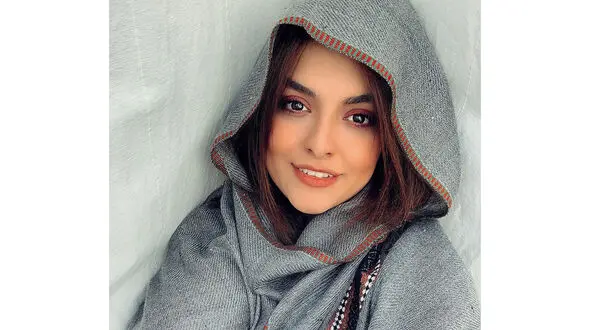 دنیا مدنی، هم‌خانه بامزه اش را از دست داد