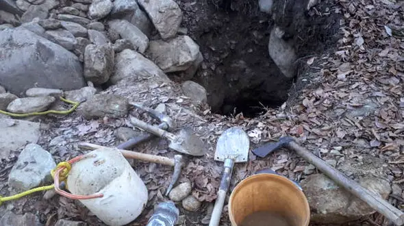 توقف 4 مرد در یک قدمی گنج نفیس! / در استرآباد چه گذشت؟!