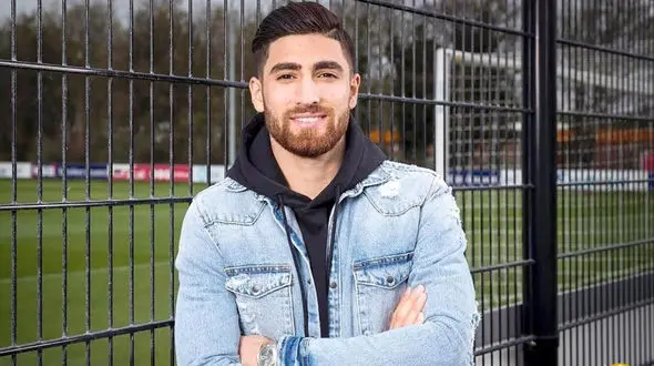 (ویدئو) خوانندگی بامزه علیرضا جهانبخش در رختکن پس از قهرمانی