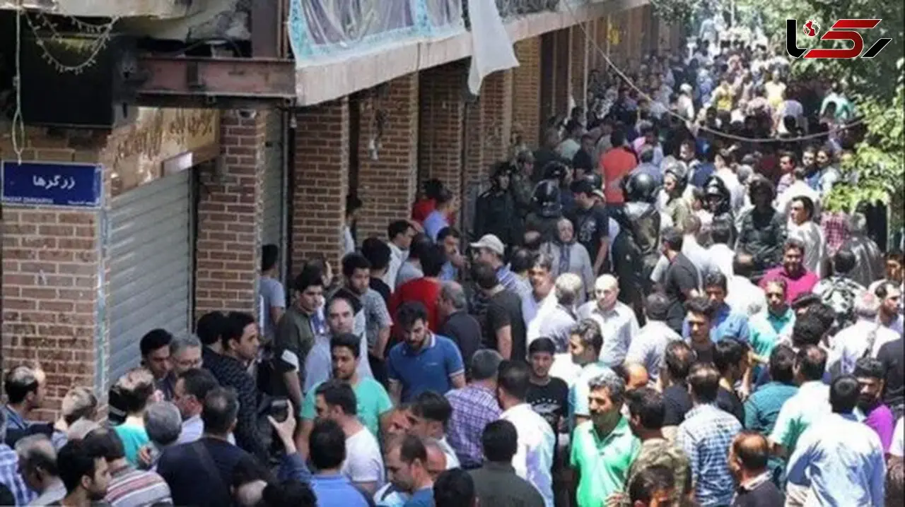 جنگ هست اما غیرت بازاریان عقب نشینی نکرد /  بازار بزرگ تهران مسیر عادی فعالیت خود را ادامه می دهد