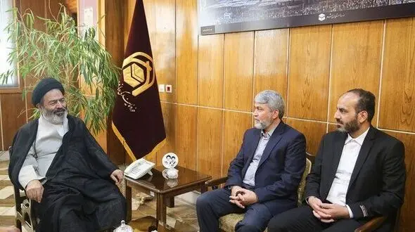 حاجی زندانی در عربستان به ایران بازگشت