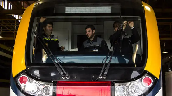 مترو هشتگرد با کنار رفتن معارض راه می‌افتد