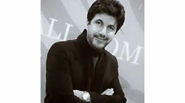 بازداشت خواننده لس آنجلسی در تهران