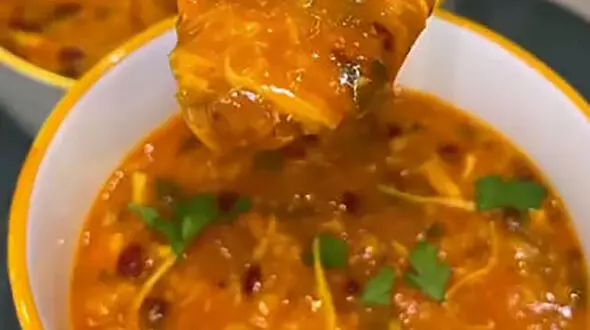 طرز تهیه سوپ مرغ و زرشک + فیلم
