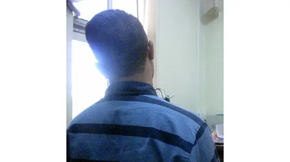 شرور محله زنم را از چنگم در آورد ! وقتی عکس های ناجور او و زنم را دیدم خودکشی کردم ! + عکس