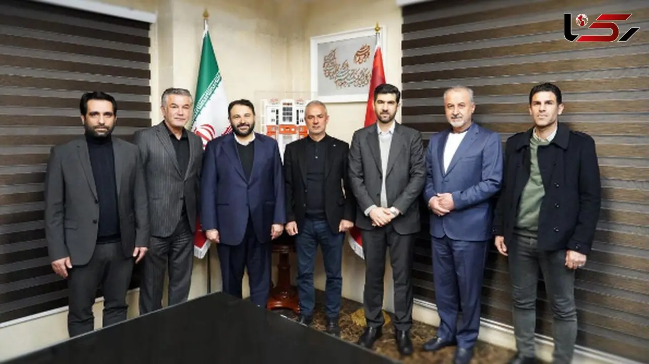 علارغم فشار هواداران چرا درویش در پرسپولیس ابقا شد؟