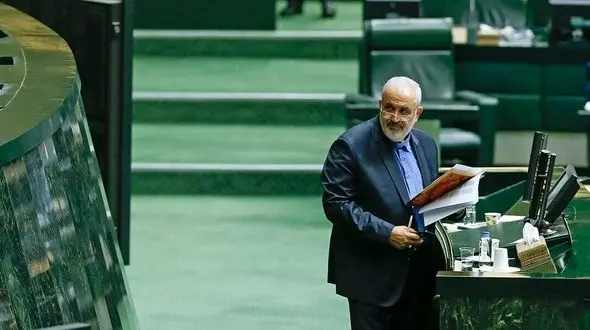 وزیر نیرو: عامل اصلی مشکلات صنعت آب و برق، ناترازی مالی و اقتصادی است