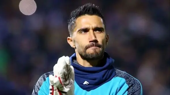 نگاهی به جشن تولد عاشقانه سیدحسین حسینی در حیاط خانه باصفا و دلبازش/ خونه نگو باغ بگو+عکس