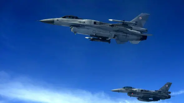 جنگنده های لهستان برای مقابله با حمله گسترده روسیه به اوکراین به پرواز درآمدند