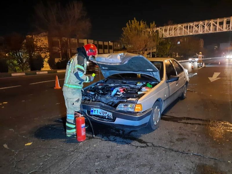 تصادف زنجیره ای در بزرگراه آبشناسان با 2 مصدوم